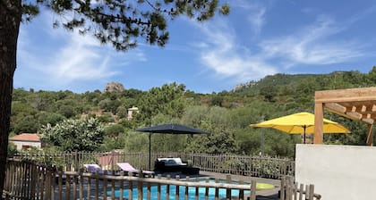 AIR-CONDITIONED VILLA 6 PEOPLE HEATED PRIVATE POOL NEAR PORTO-VECCHIO