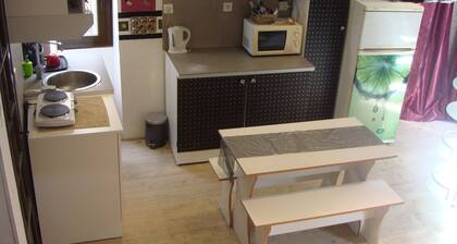 escapade between sea and mountains.