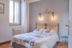 2 bedrooms, Internet