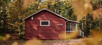Escape to Bayview Cabin | MW Chain | Lake Views