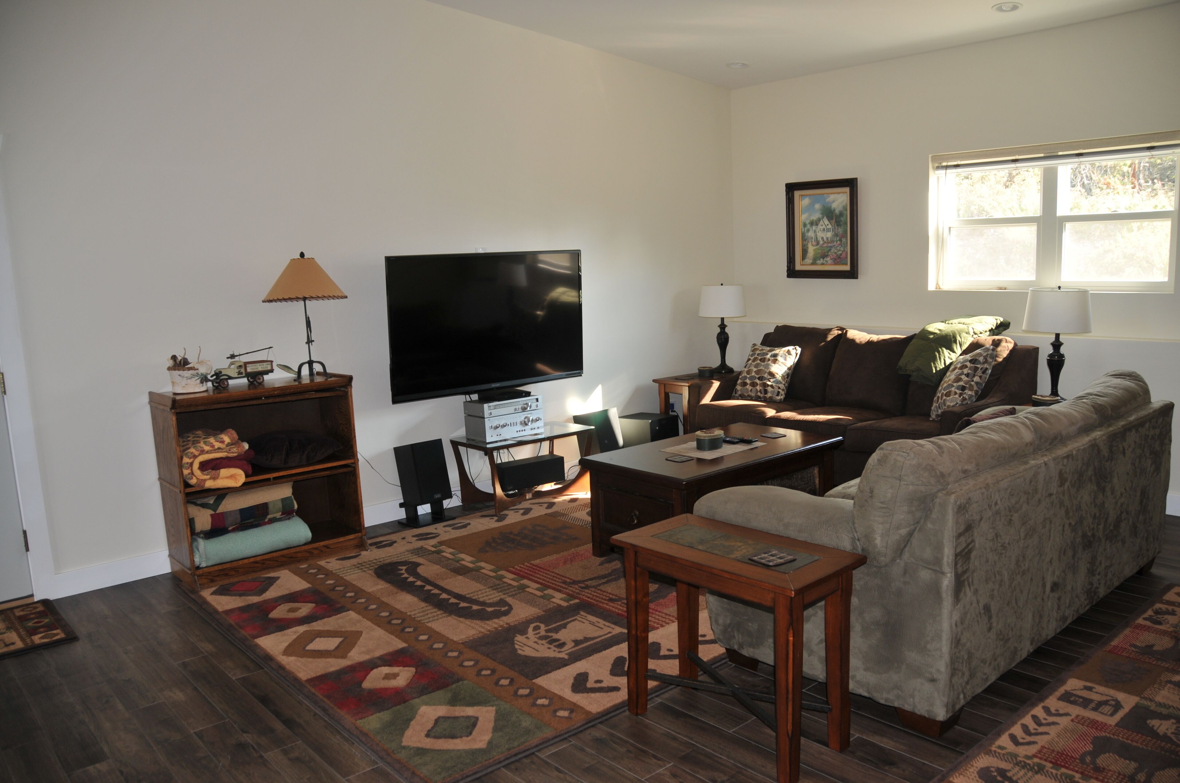 Grizzly Suite at Rocky Mountain Front Retreat - Harmony in paradise