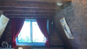 1 soverom, strykejern/-brett, wi-fi (inkludert) og sengetøy