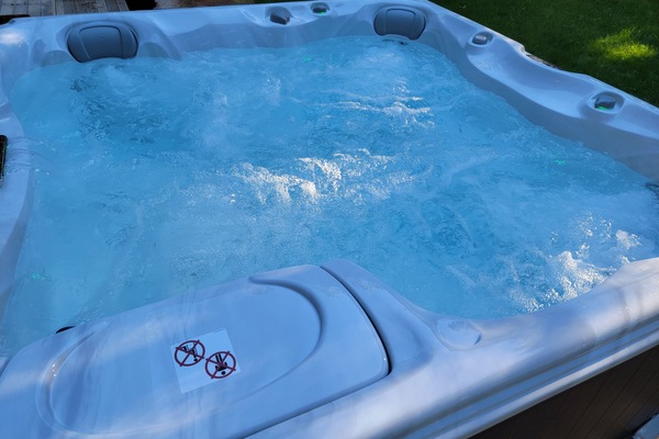 Bañera de hidromasaje exterior