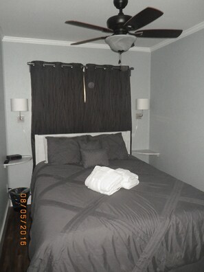 1 bedroom, iron/ironing board, WiFi, bed sheets