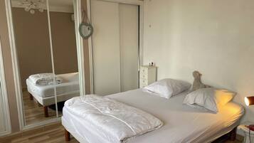 2 chambres, fer et planche Ă  repasser, lit parapluie, Wi-Fi gratuit