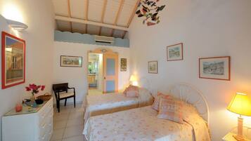 3 Schlafzimmer, Zimmersafe, Bügeleisen/Bügelbrett, Reisekinderbett