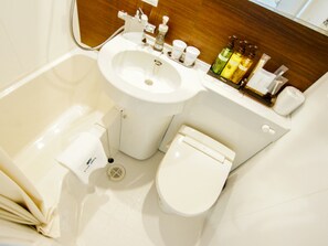 Chuveiro/banheira combinados, produtos de toalete grátis