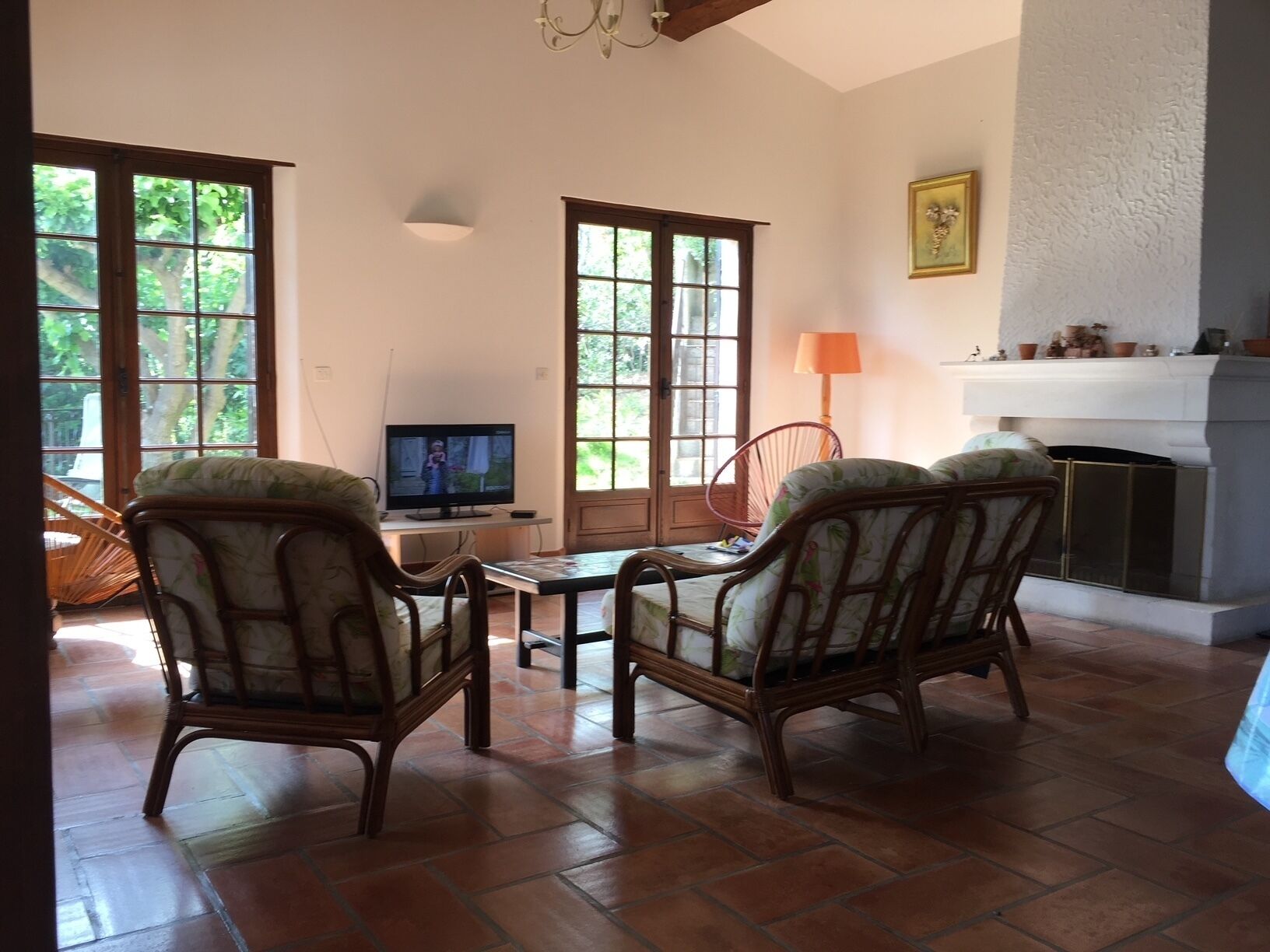 Sea view villa 20km from Saint Tropez, heated pool, air-conditioned rooms