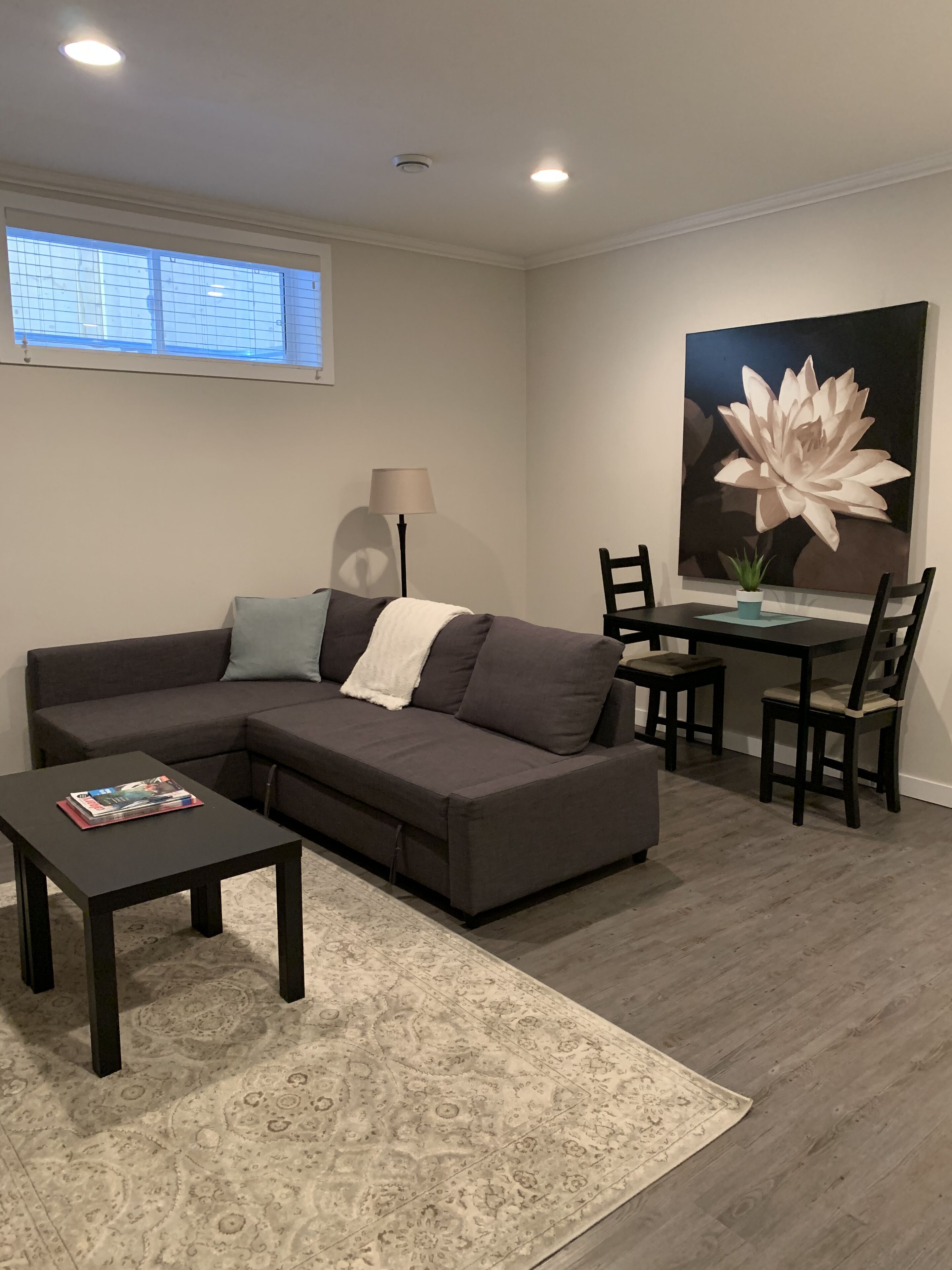 Guest Suite For Spruce Meadows and Calgary Vacationers!