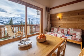 Appartement | Uitzicht vanuit de kamer