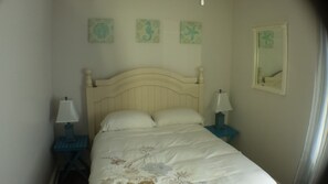 3 chambres, fer et planche à repasser, Wi-Fi gratuit, draps fournis