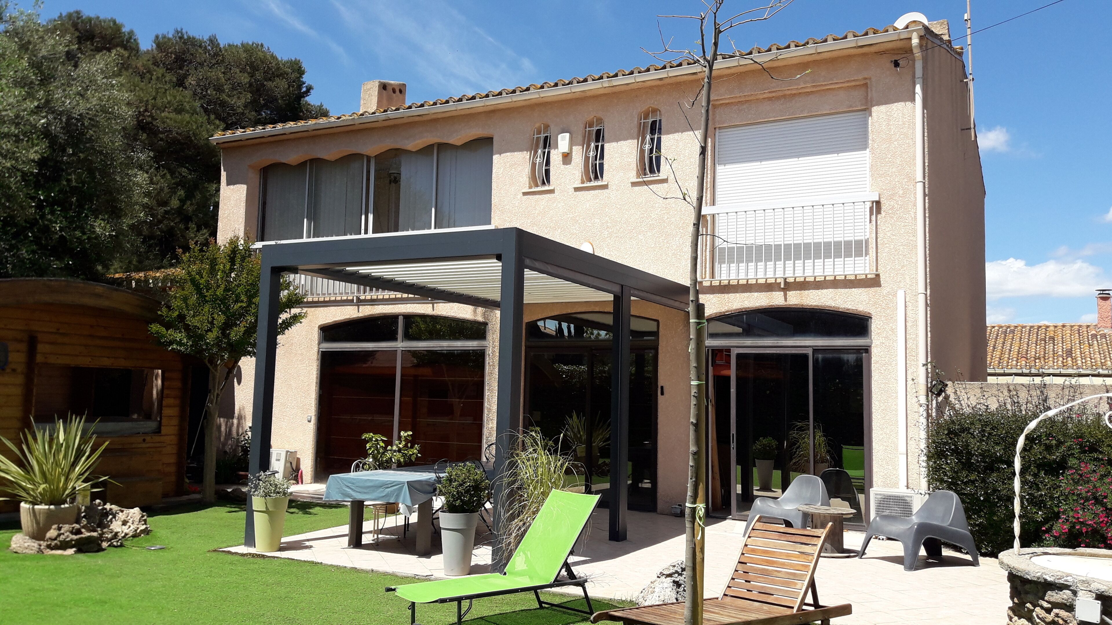 Air-conditioned villa with spa garden 8/10 people