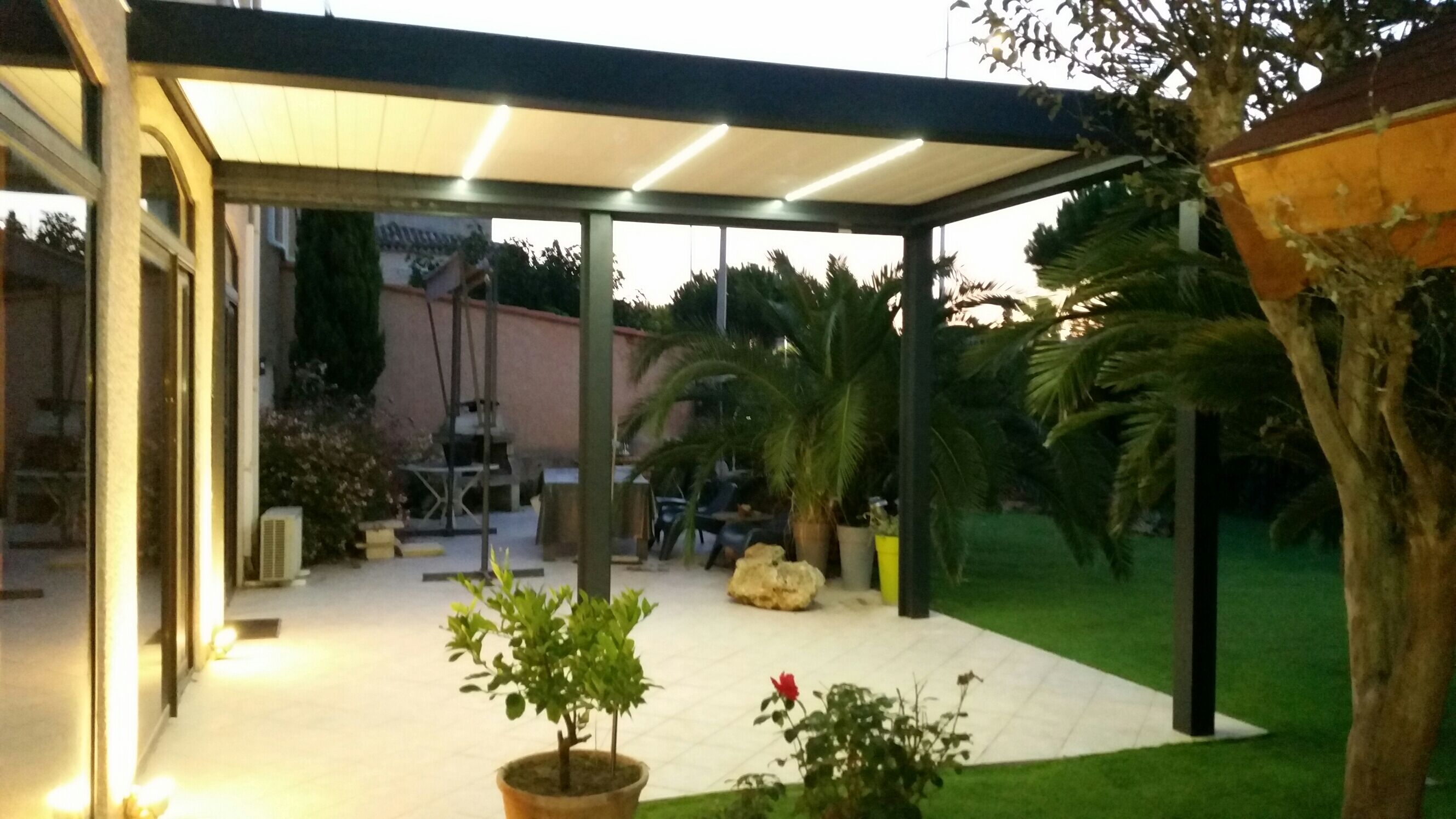 Air-conditioned villa with spa garden 8/10 people