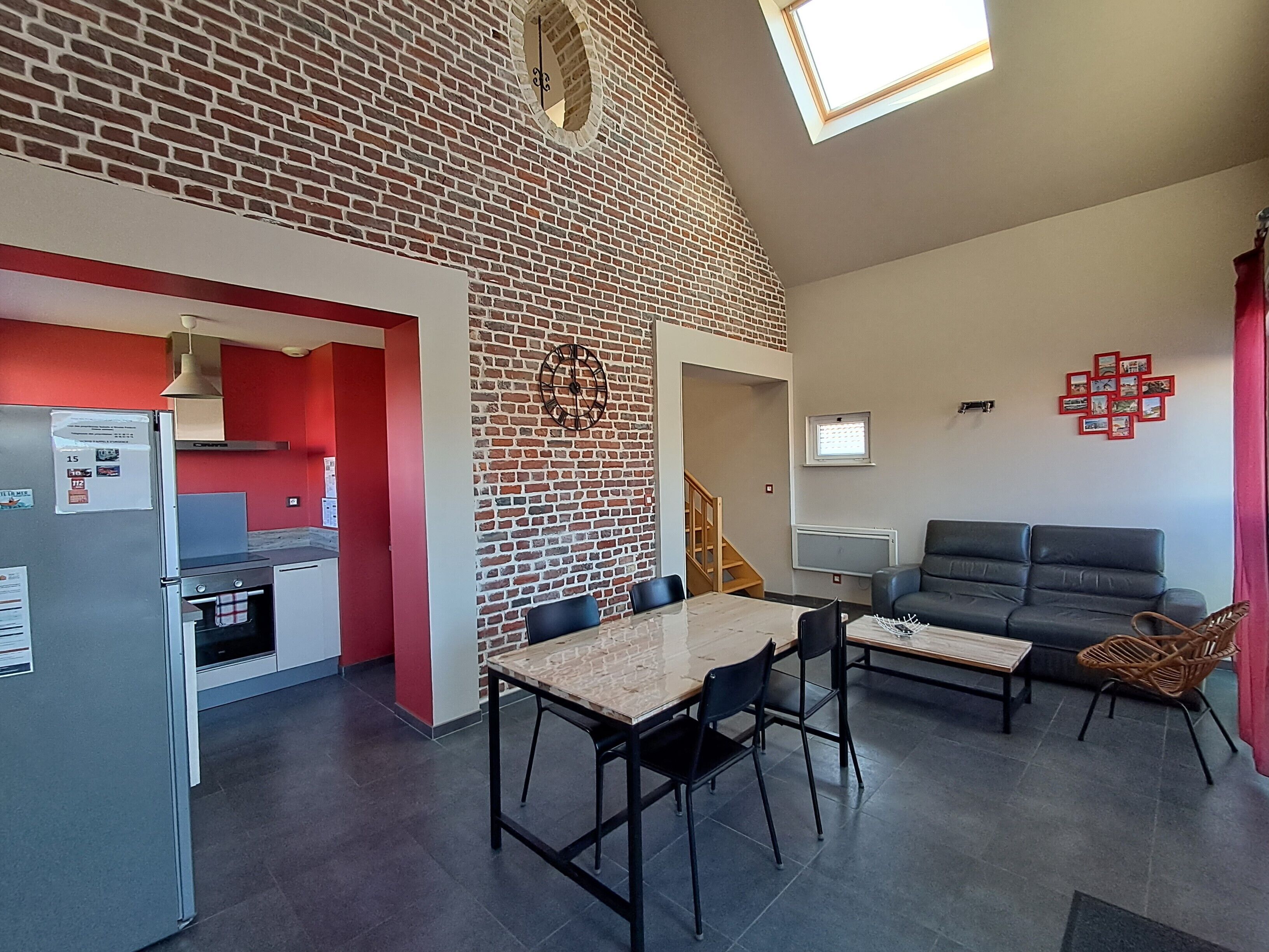 Salon séjour cathédrale 20m²
Beau volume et luminosité