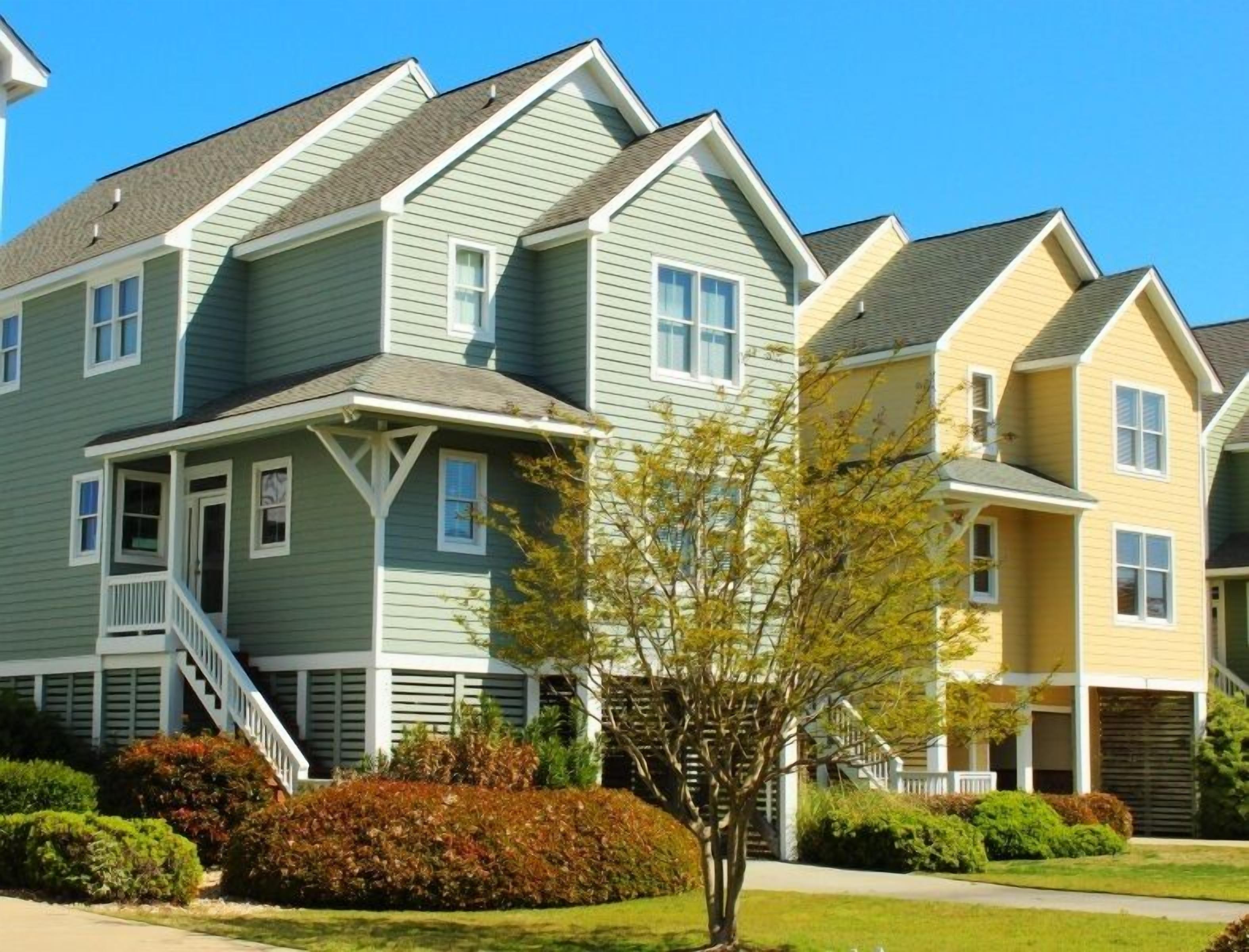 Rudder Village 6 - Canal-Front Escape in Pirate's Cove