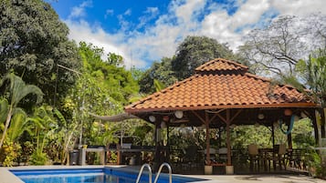 Udendørs pool