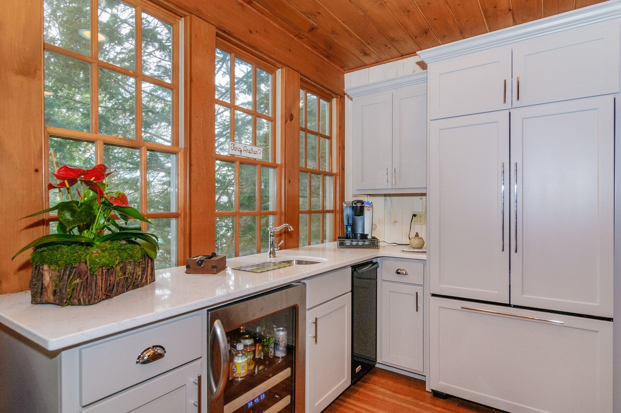 Large lakefront home. Swim, fish & kayak on Lake Lure