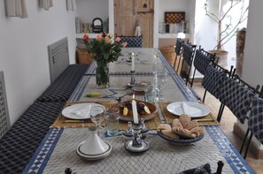 Dining - RIAD LE CONSULAT / private riad in the medina with services / breakfast / sea view (Essaouira)