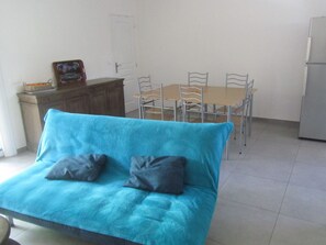 TV, books