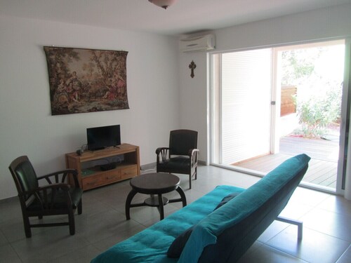 New villa, 4 km from pinarello beaches, 3 bedrooms, small garden