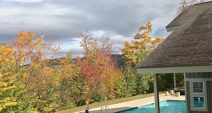 Sunday River Ski In Ski Out Locke Mountain condo with Pool Jacuzzi