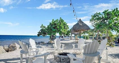 Key Largo Sunrise Escape - Ocean Front - Schlafmöglichkeiten für 8 - 3 Schlafzimmer / 3 Badezimmer