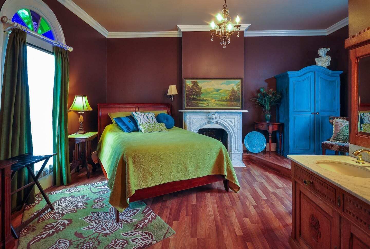 3 室のベッドルーム、アイロン / アイロン台、WiFi (無料)、ベッドシーツ