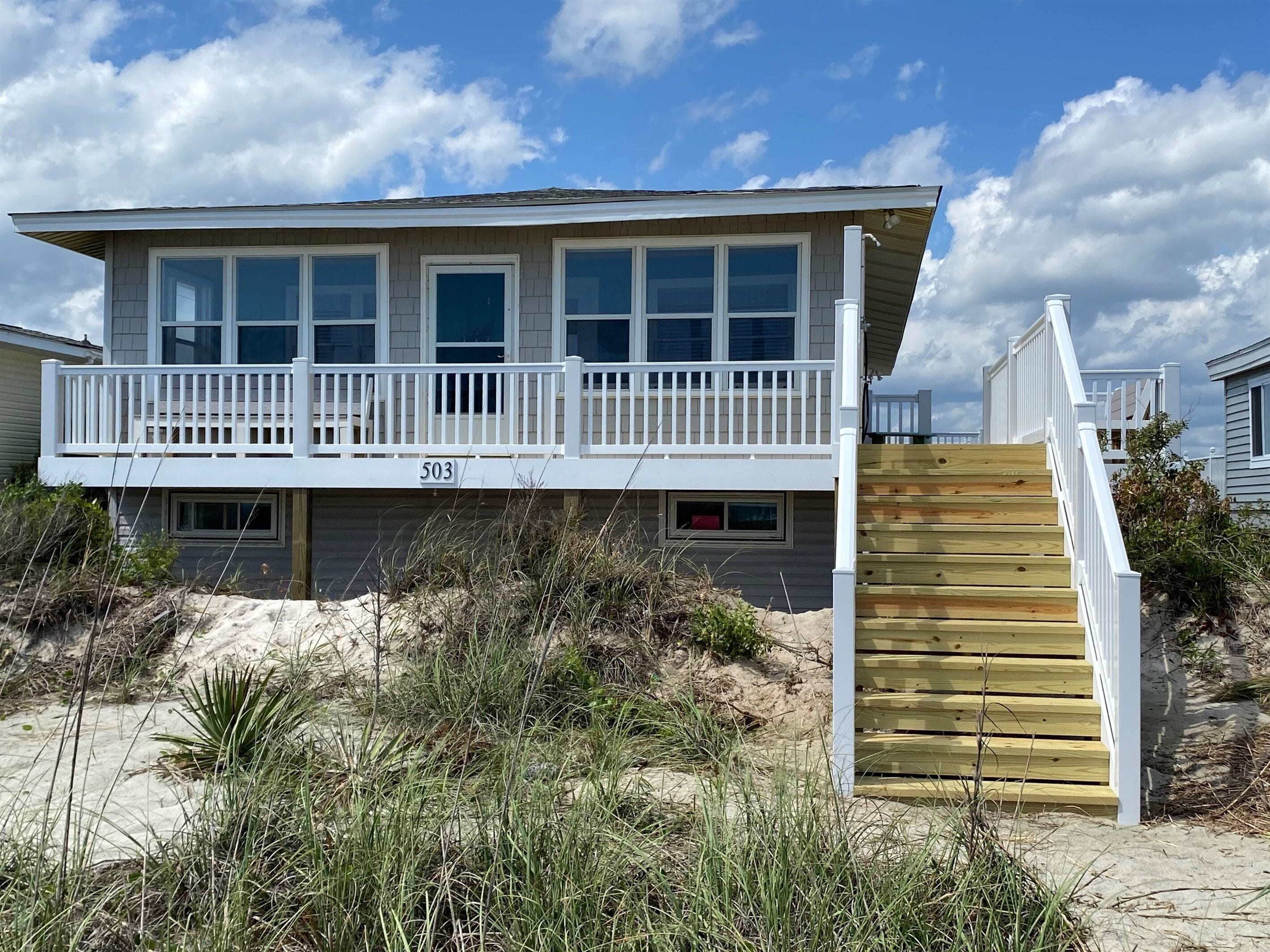Oceanfront, Pool, Family Friendly and Fido Friendly