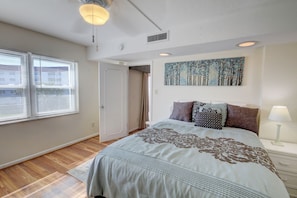 2 chambres, fer et planche à repasser, Wi-Fi gratuit, draps fournis