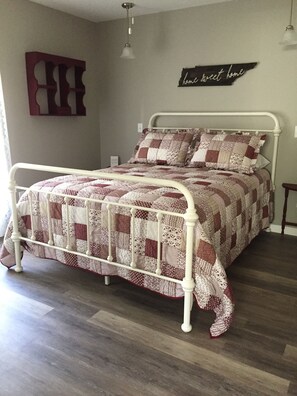 1 bedroom, iron/ironing board, free WiFi, bed sheets