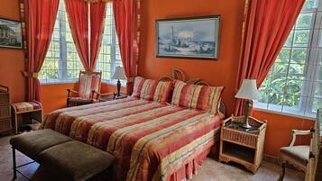 5 sovrum, värdeförvaringsskåp på rummet och strykjärn/strykbräda