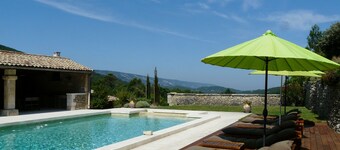 Vacation rental house with pool LACOSTE LS2-239