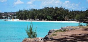 In Strandnähe, Liegestühle, Strandtücher