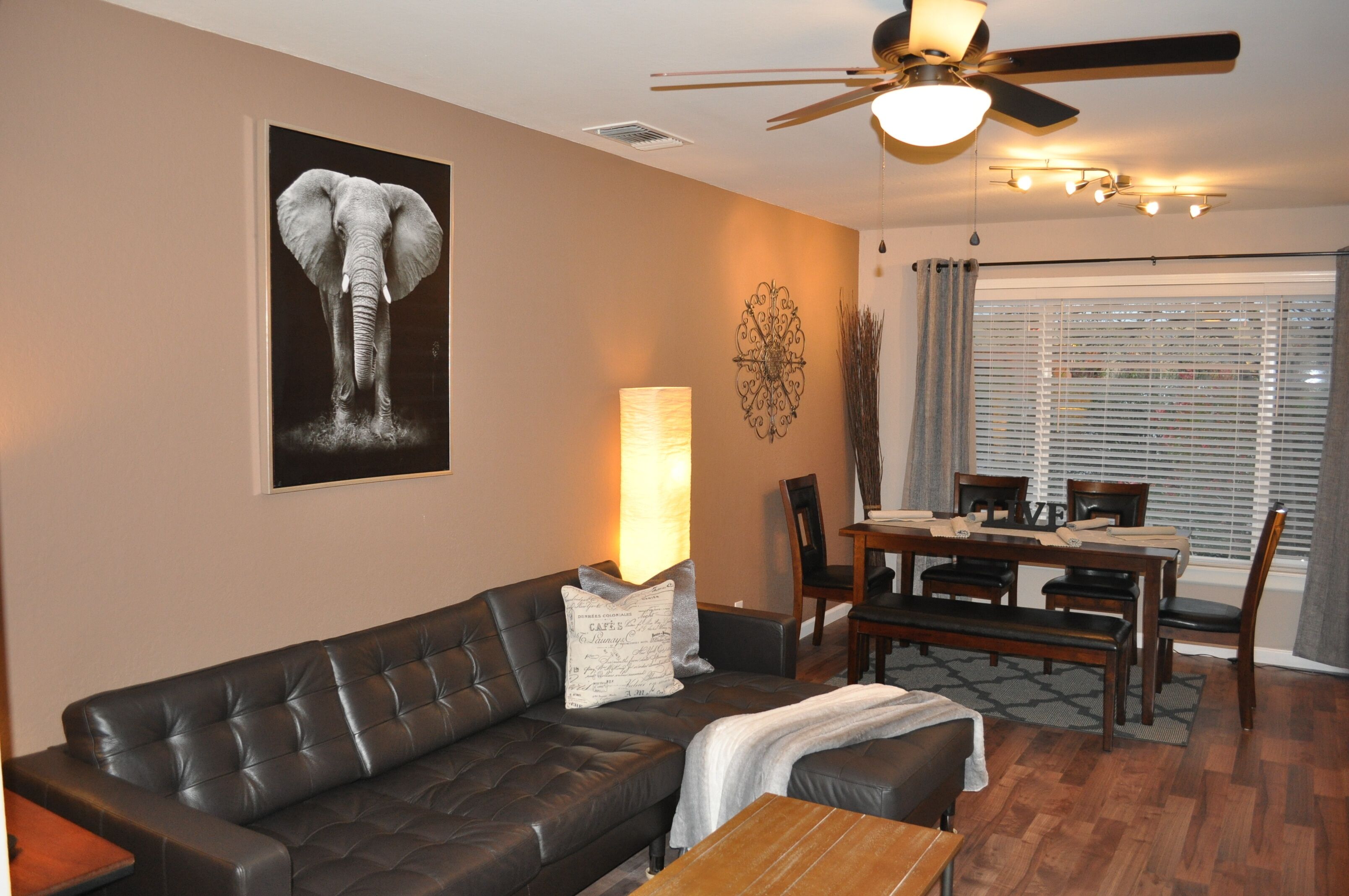 Adison GOLD - Organic Garden & Barbecue, Easy Access to Hwy, Downtown & Airport