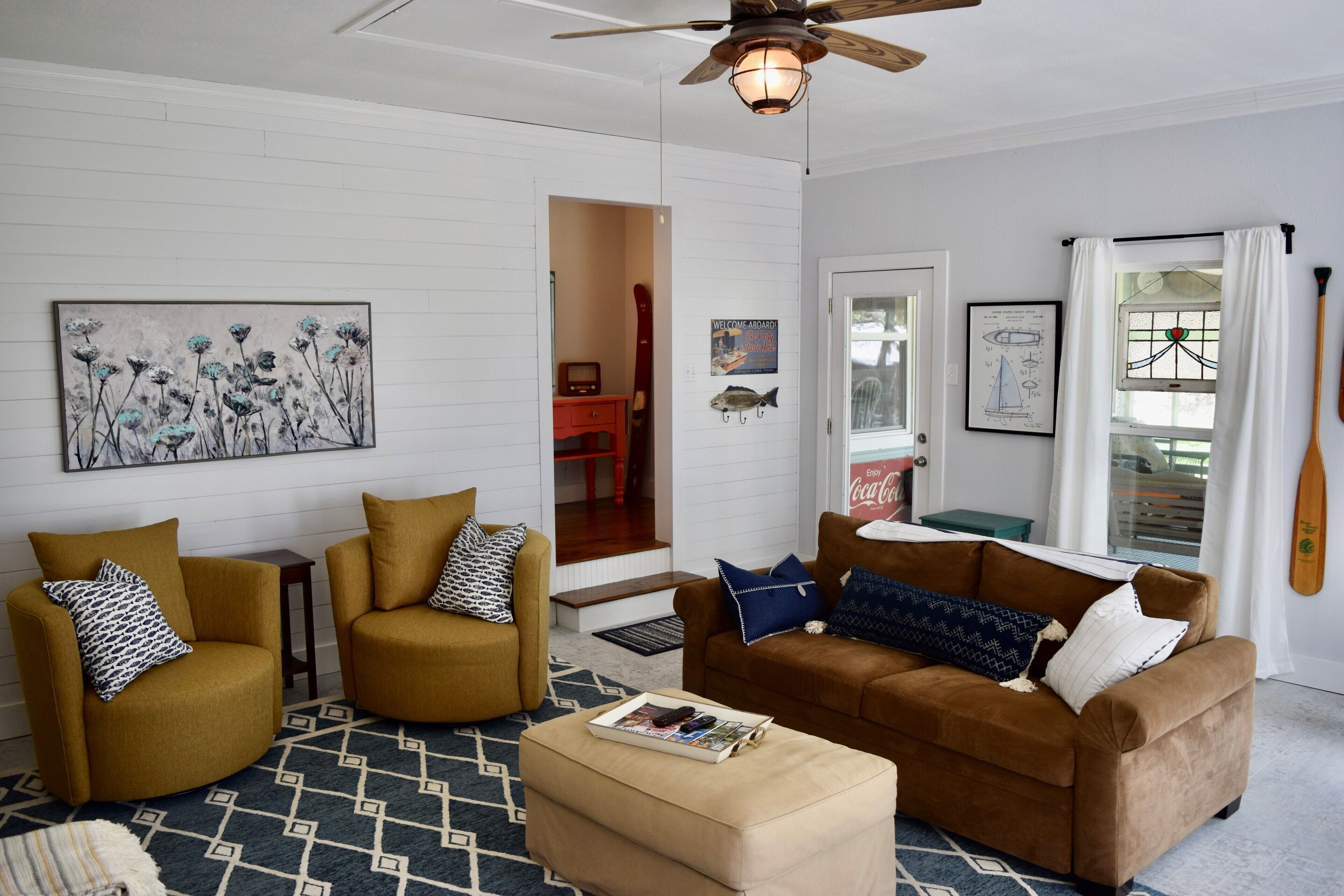 Lake View house with park like yard. No cleaning fee with August booking 