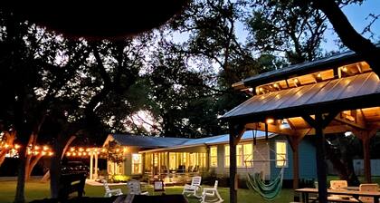 Lake View house with park like yard with cowboy pool to beat the heat !!