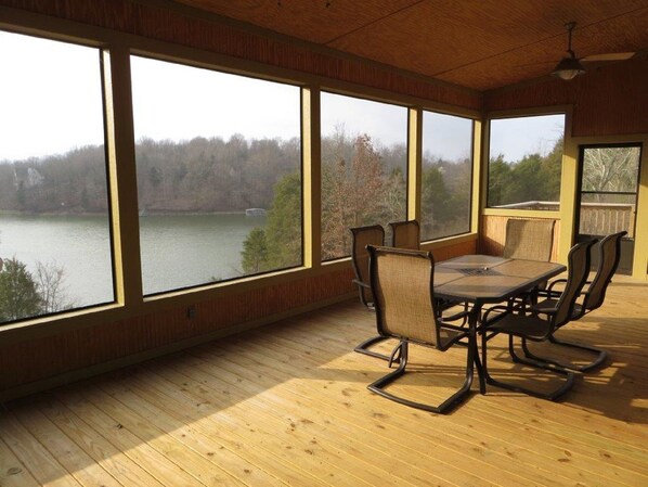 Dining - Enjoy Your Vacation on Tims Ford Lake (Winchester)