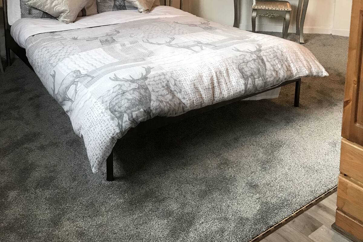 Suíte luxo, várias camas, no piso térreo | Roupas de cama premium, Wi-Fi de cortesia, roupa de cama