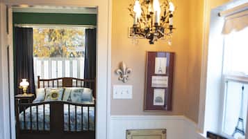 5 bedrooms, iron/ironing board, travel cot, free WiFi