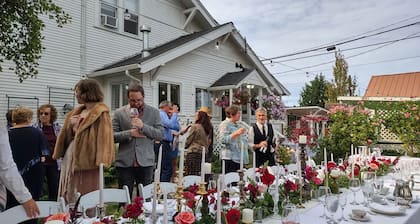 SEQUIM HERITAGE HOUSE, jossa rento tyylikkyys ja käsityötaito ovat runsaasti ....