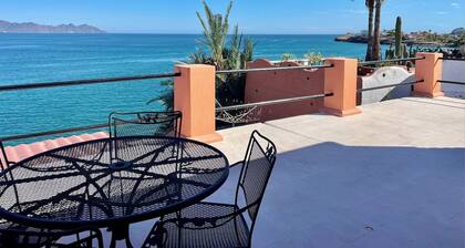 Caracol Turístico Apartment am Wasser