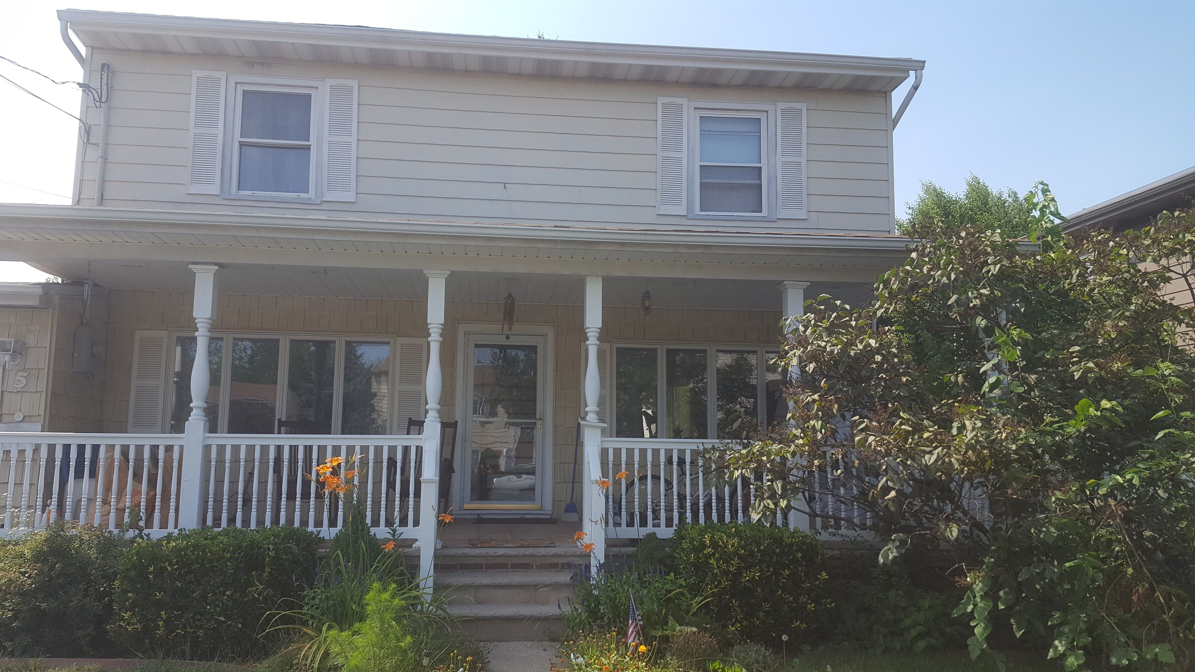 CORPORATE OR FAMILY MONTHLY RENTAL ONLY -  $ 116./nite in the heart of the fun