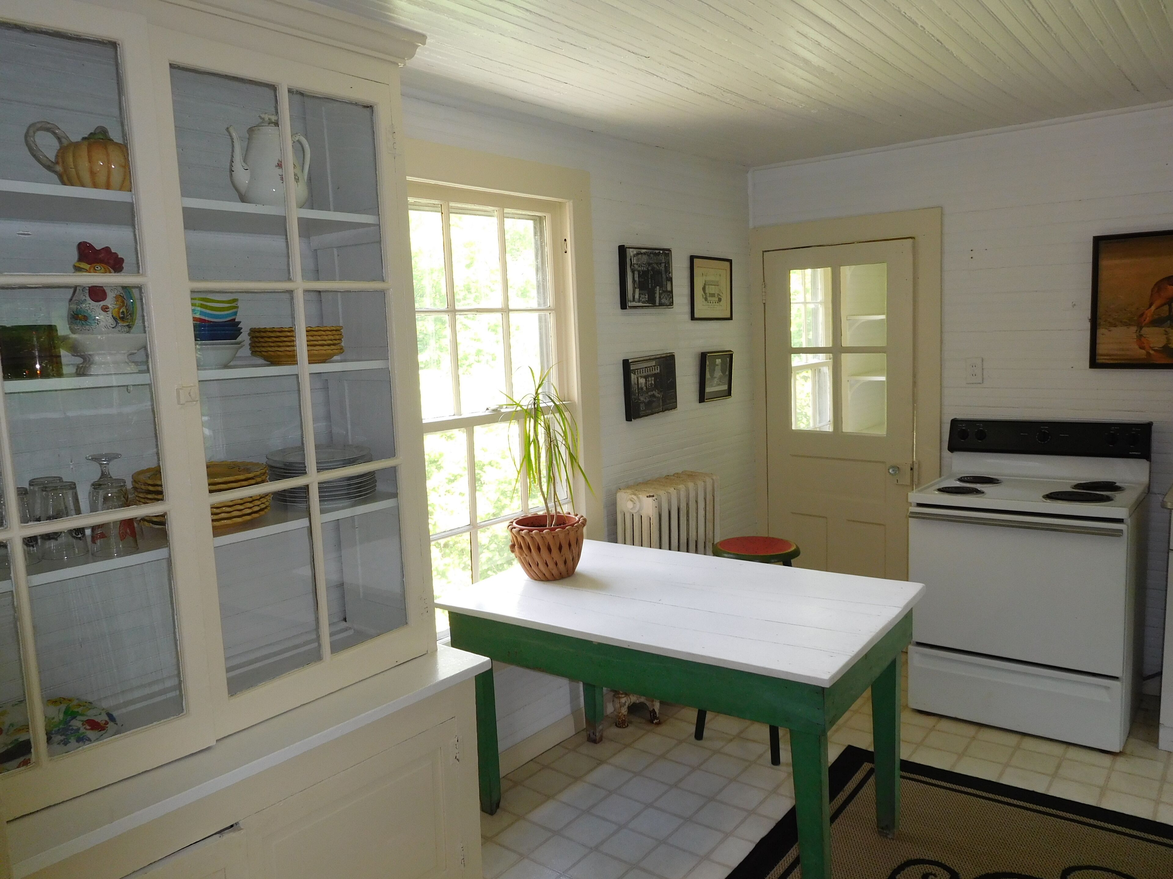 Hidden Historic 12 Arcres In Downtown Abingdon, Walk To The Creeper Trail!