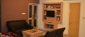 Redchillies Studio Apartment [soverom + Study Room] - soveplass til 4