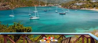 3 værelses villa, + 3 Lejligheder, Lej Separat eller alt sammen, Strand, Udsigt