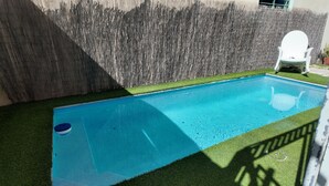 室外游泳池