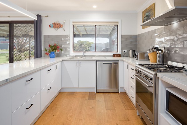 Modern kitchen