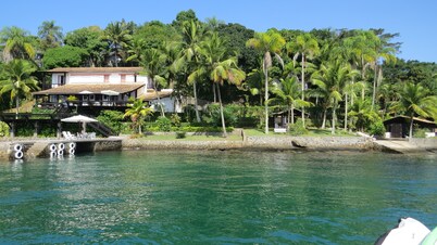 Casa Angra dos Reis Holiday Rentals