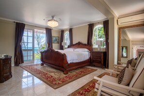 4 Schlafzimmer, Schreibtisch, Bügeleisen/Bügelbrett, WLAN