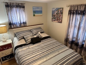 2 chambres, fer et planche à repasser, Wi-Fi gratuit, draps fournis